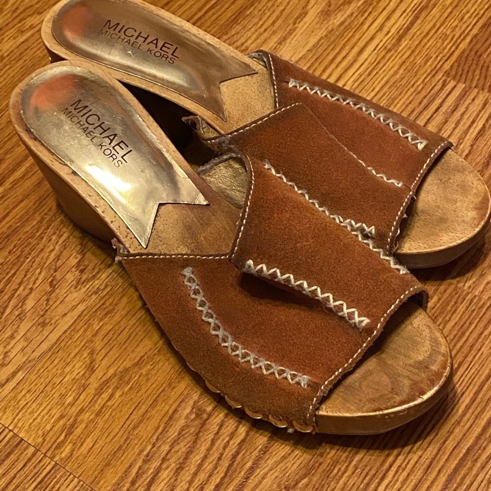 Suede wooden heel clogs